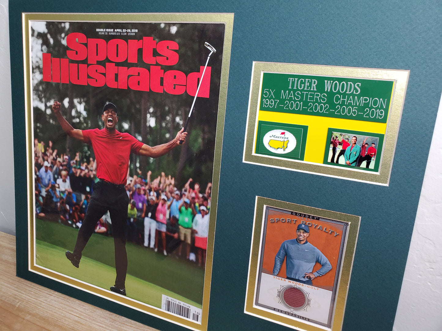 Tiger Woods Framed Memorabilia – Sports Illustrated Cover & Collectible Card