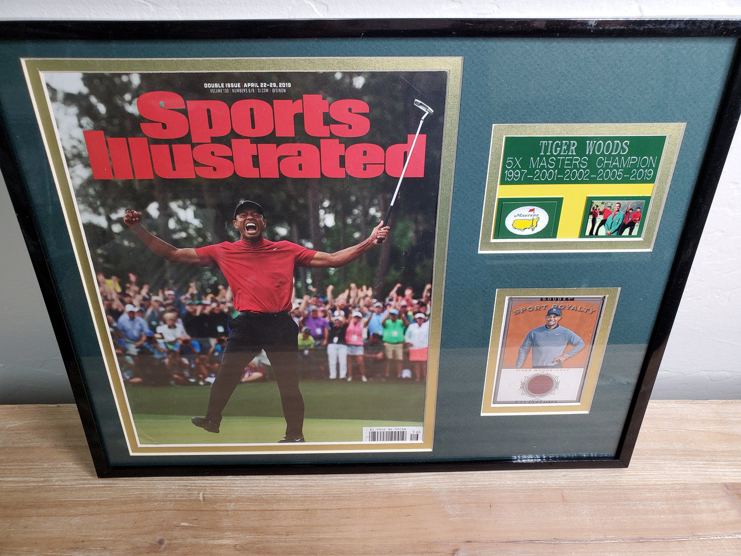 Tiger Woods Framed Memorabilia – Sports Illustrated Cover & Collectible Card
