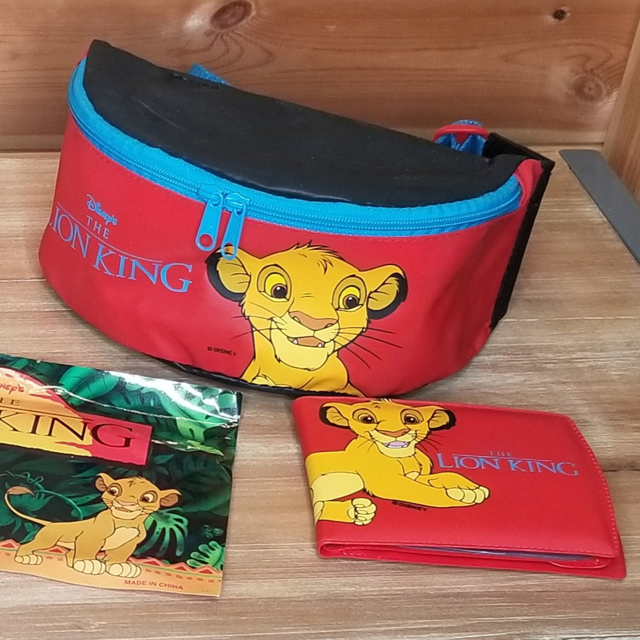 Disney The Lion King Vintage Belt Bag & Wallet Set