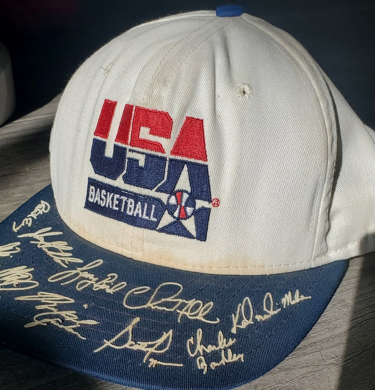 1992 USA Basketball Dream Team Signatures Hat Officially Licensed Vintage
